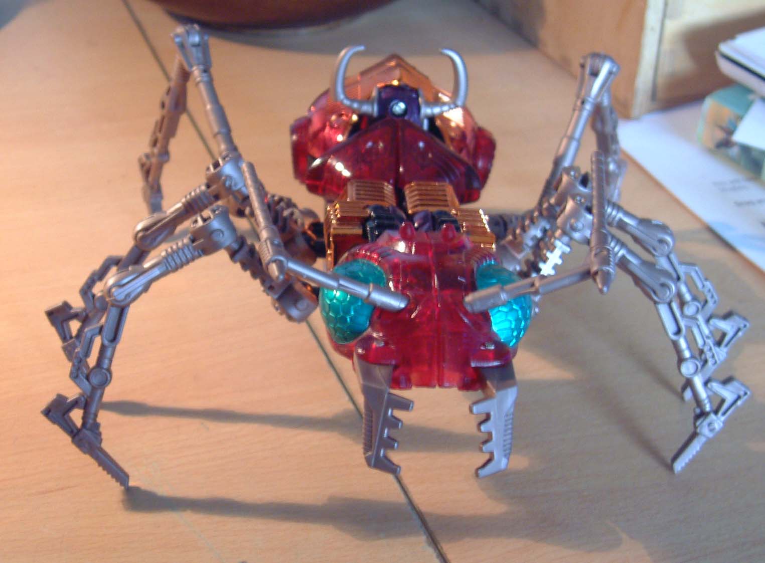 THE TRANSFORMERS BEAST WARS SCAVENGER