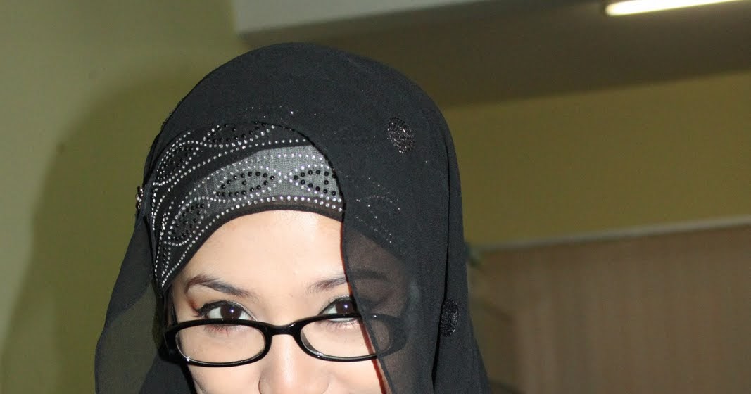 Wacanaku Shila Amzah Bertudung Biodata Shila Amzah