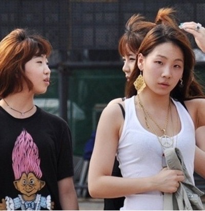 2NE1