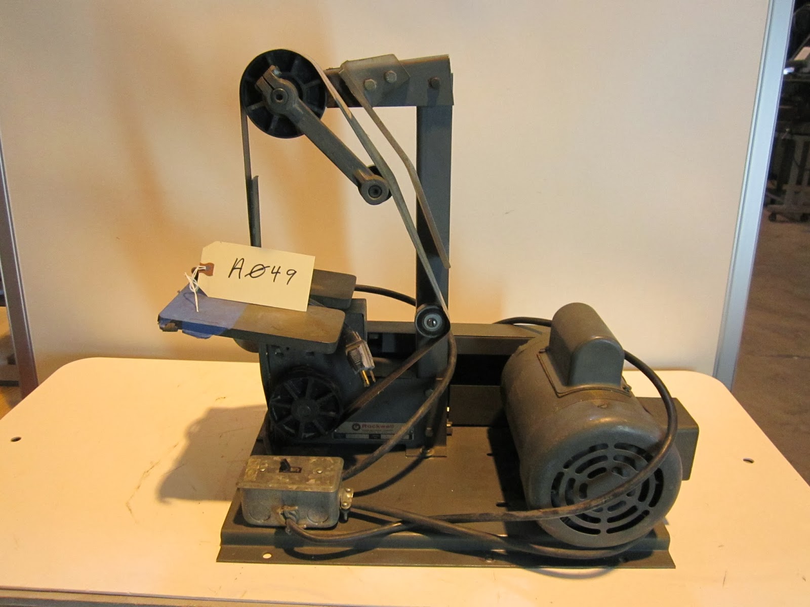 1971 Rockwell EK6015 Delta Sander/ Grinder (A049) Panatron Inc.