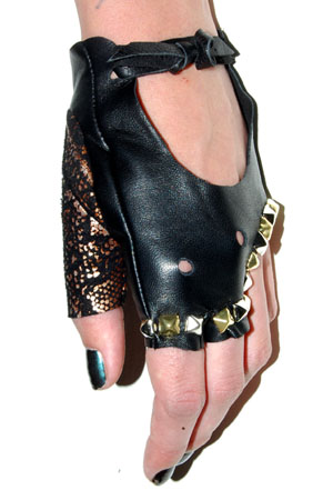 fingerless gloves fashion. Lace fingerless gloves