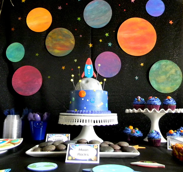 20 ideas for a Fabulous Outer Space Party Space+Party+019 photo