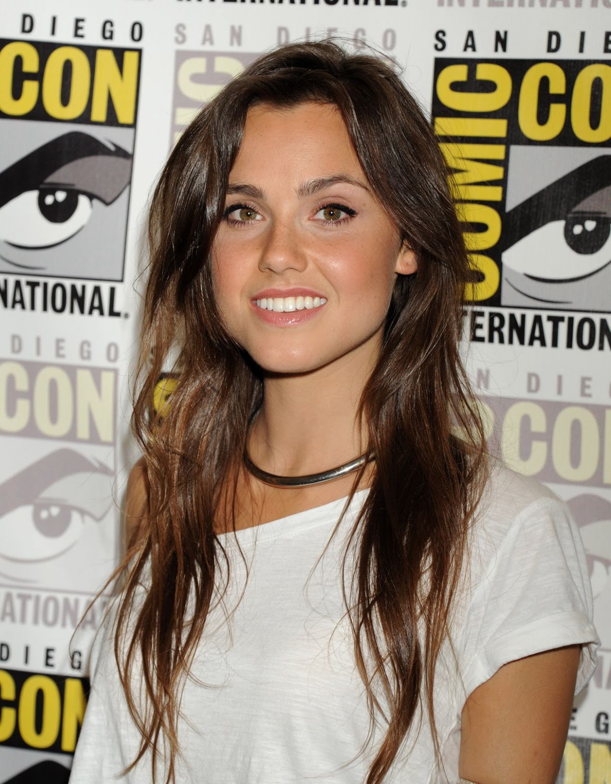 Beautiful XYZ Gossip : Poppy Drayton - The Shannara Chronicles press