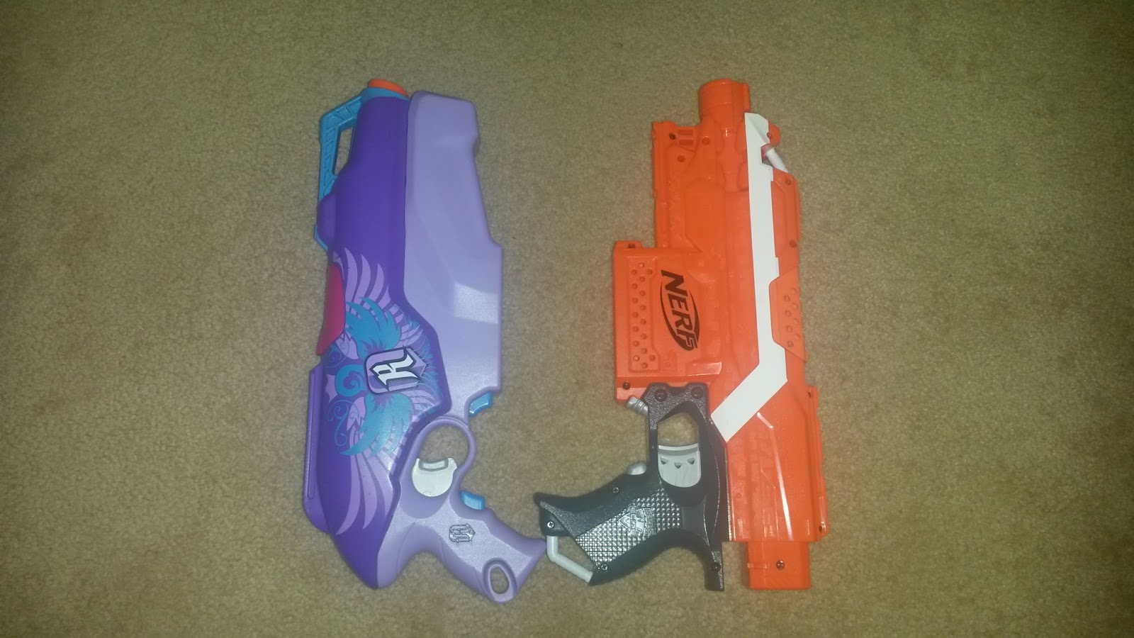 REVIEW] Nerf Rebelle Rapid Red Blaster Unboxing, Review, & Firing Test 