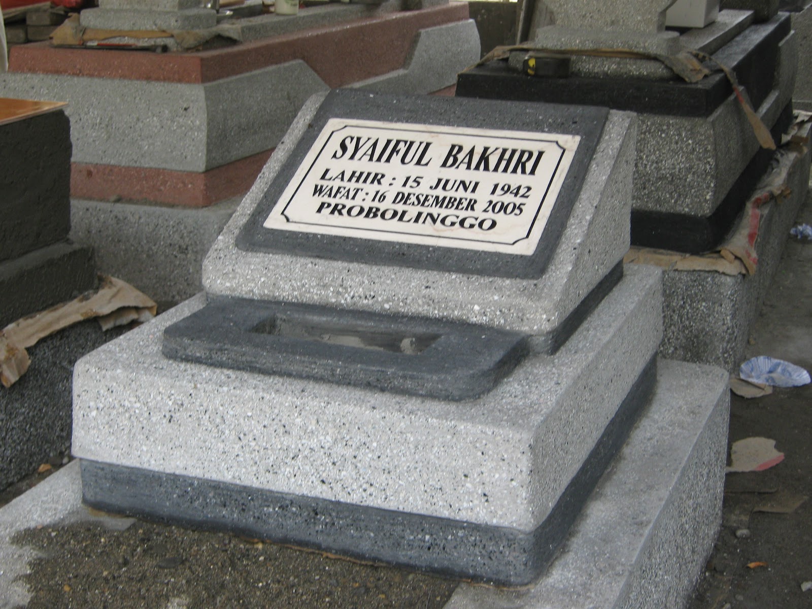 batu nisan