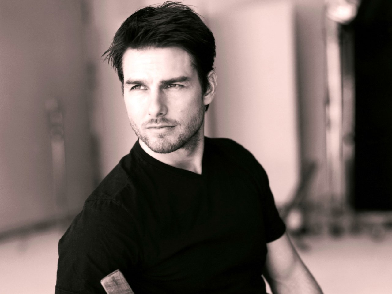 http://1.bp.blogspot.com/-RbcDfjXPejA/T6O-QWPpAKI/AAAAAAAAC-g/l__b17v8Z6k/s1600/Tom_Cruise-02.jpg