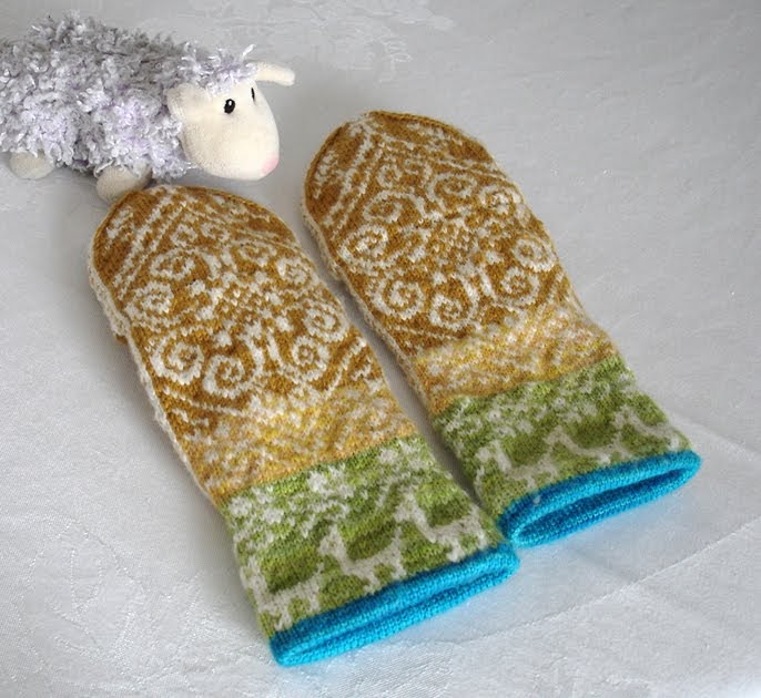 Lace and Lupins convertible Norwegian Mittens finished