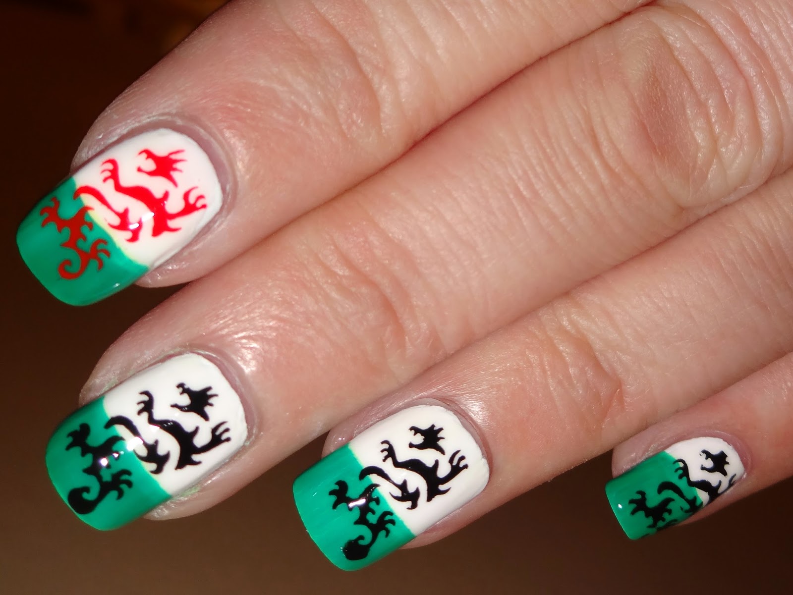 cutting-bearded-dragon-nails-10