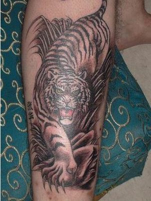 simple tiger tattoo girl