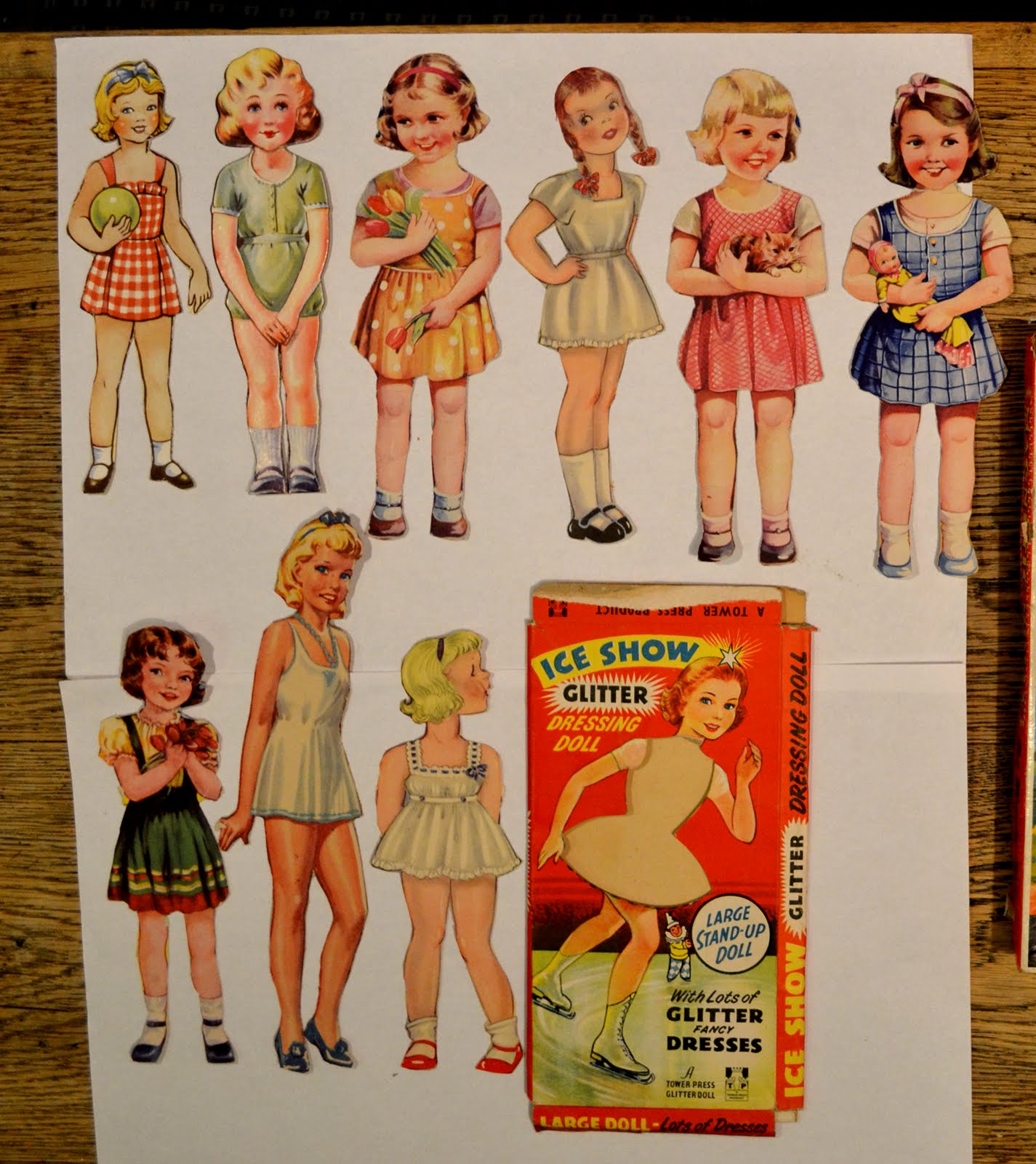 Things to Make and Do Mini collection 49 paper dolls