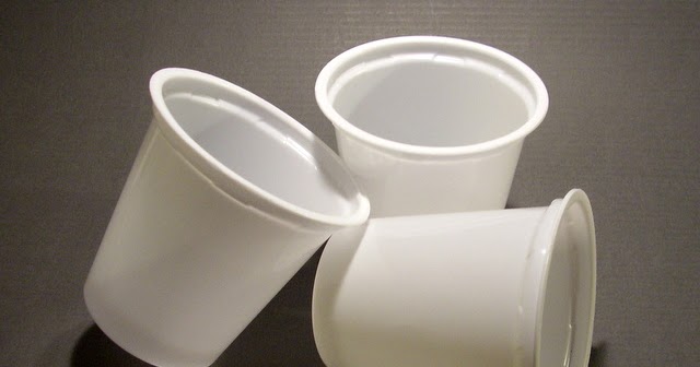 decoriciclo: Porta-vaso fatti con i vasetti dello yogurt