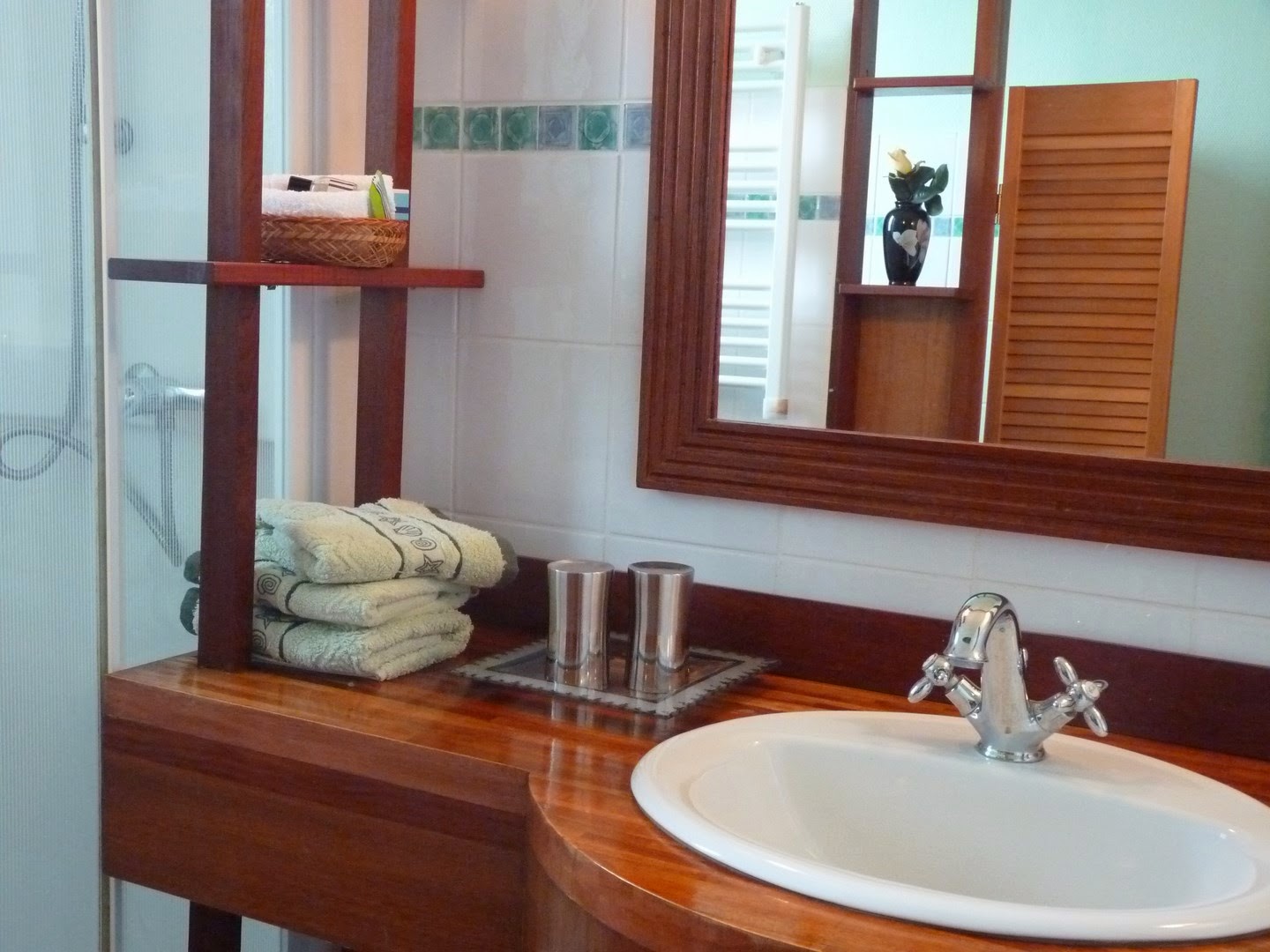 gite des hortensias salle de bain RDC gite finistere sud