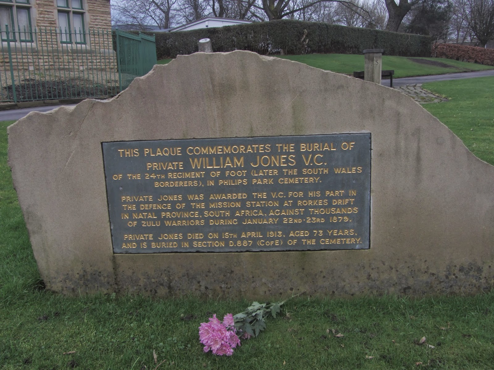 wargames and walking More Rorkes Drift veterans Graves. William Jones