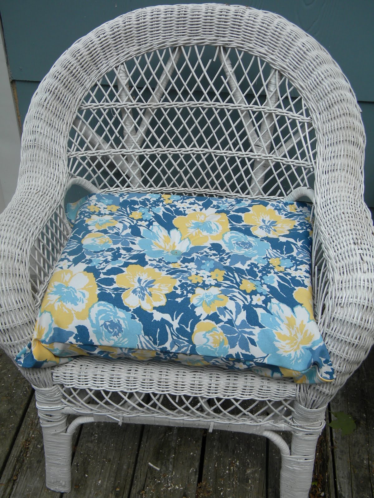 Jessica's Paper Petals Wicker chair redo