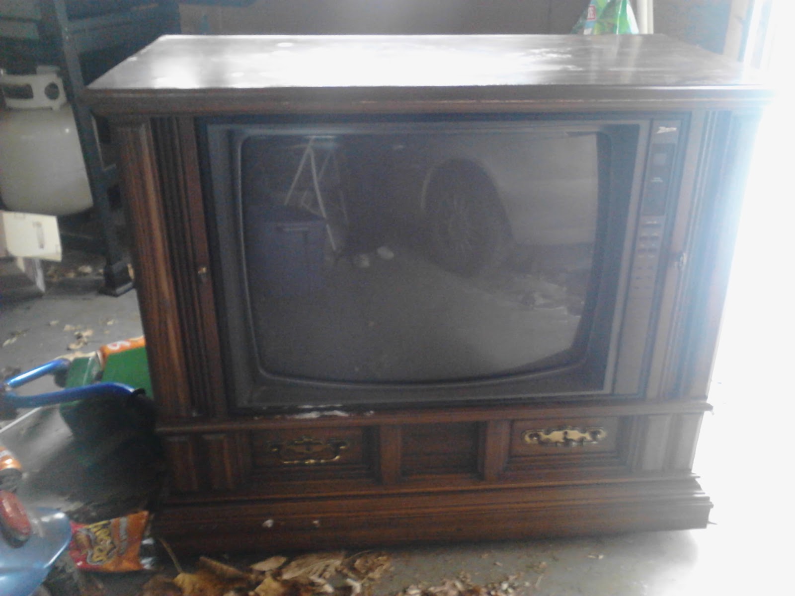 My Blog ) Repurpose old tv console to fireplace media center