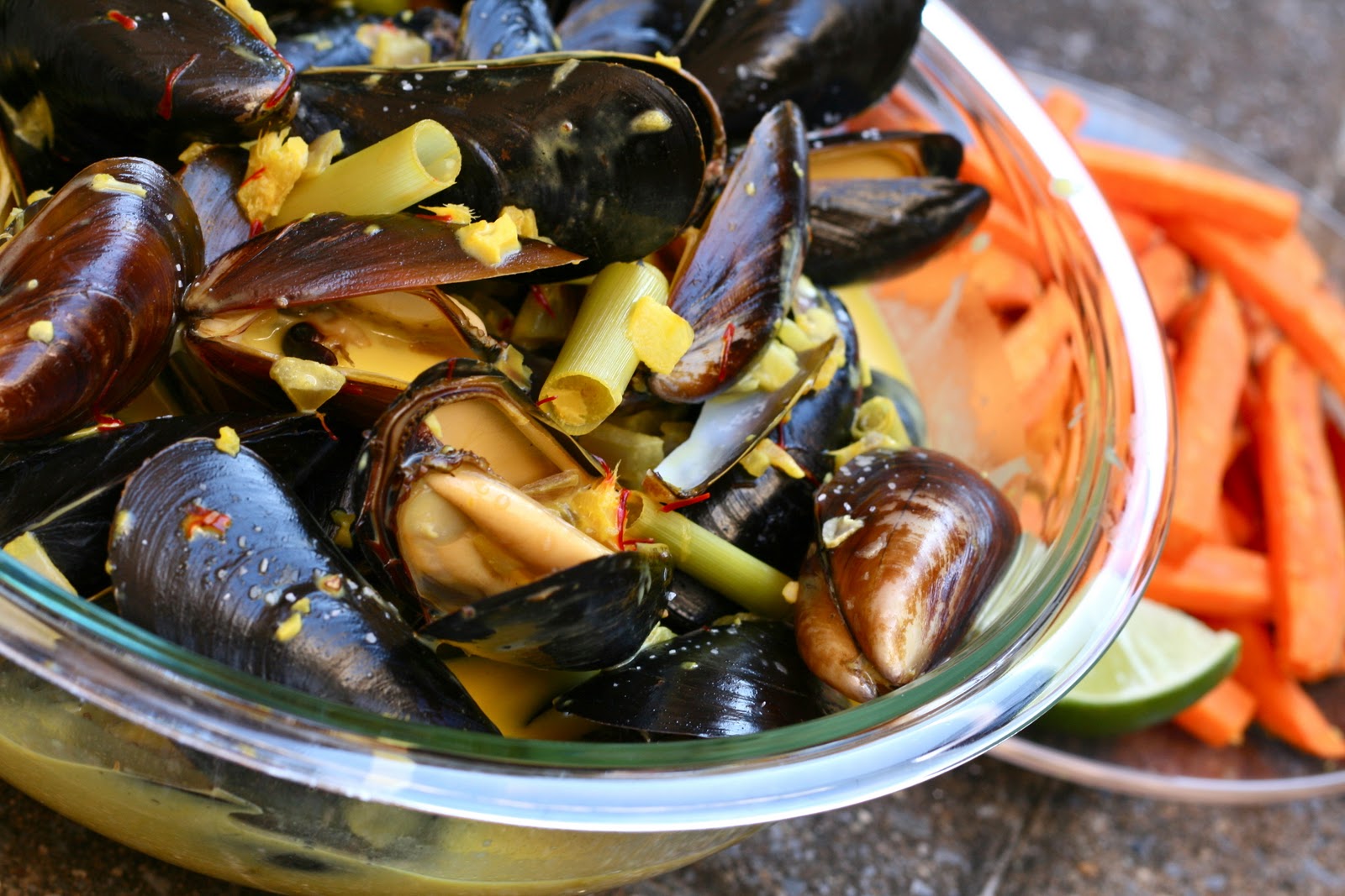 CupcakesOMG! TwoFaced Mussels (and Frites)