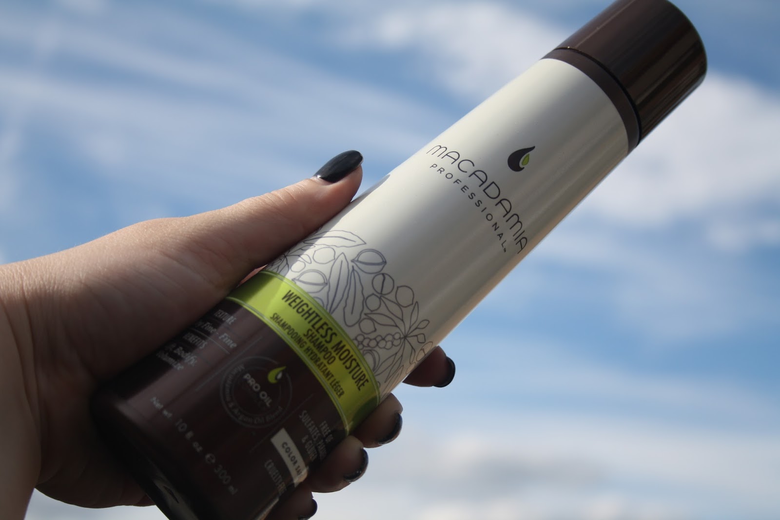 beautyqueenuk Macadamia Professional Weightless Moisture Trio Set