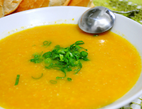 Caldo de Abóbora com Aveia e Gengibre Caldo de Abóbora com Aveia e Gengibre (vegana)
