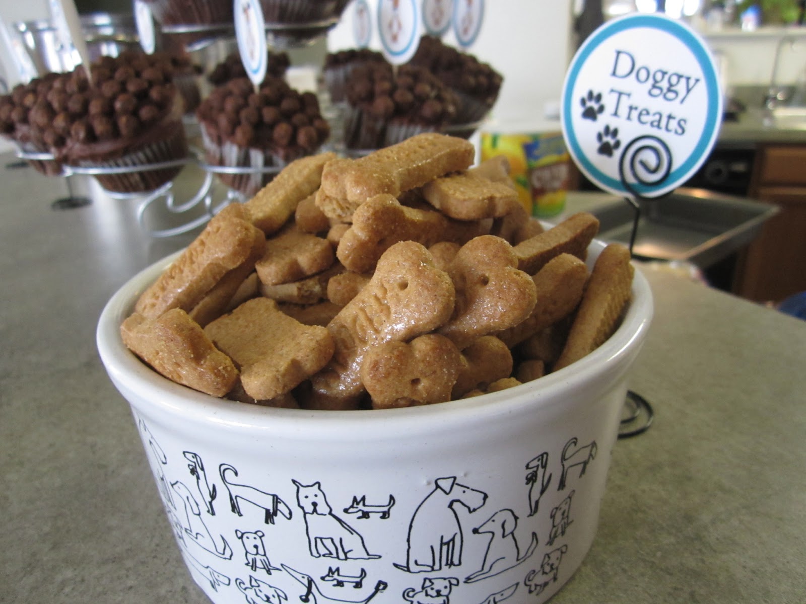 Glued To Glory Kipper The Dog Birthday Party