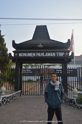 Monumen pahlawan trip