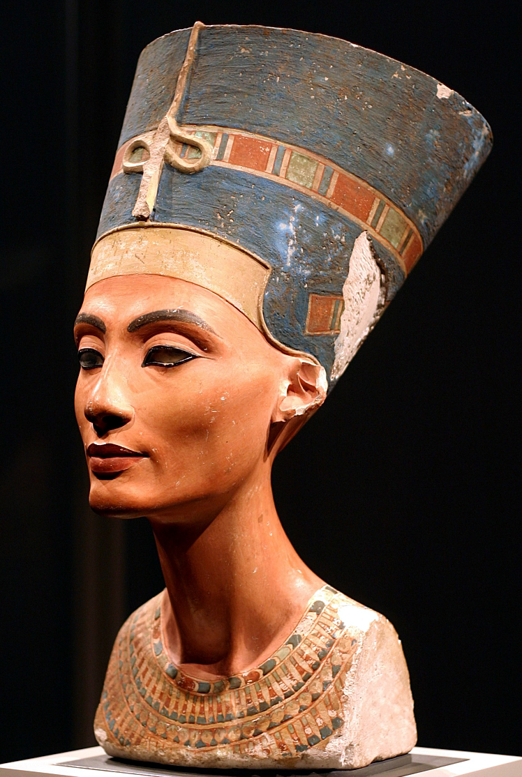      http://1.bp.blogspot.com/-RlhcbnsP0Rw/Tl0OZKg4UBI/AAAAAAAACb8/ViaZyTLYfPs/s1600/Nefertiti+1370-1330+a.c..jpg 