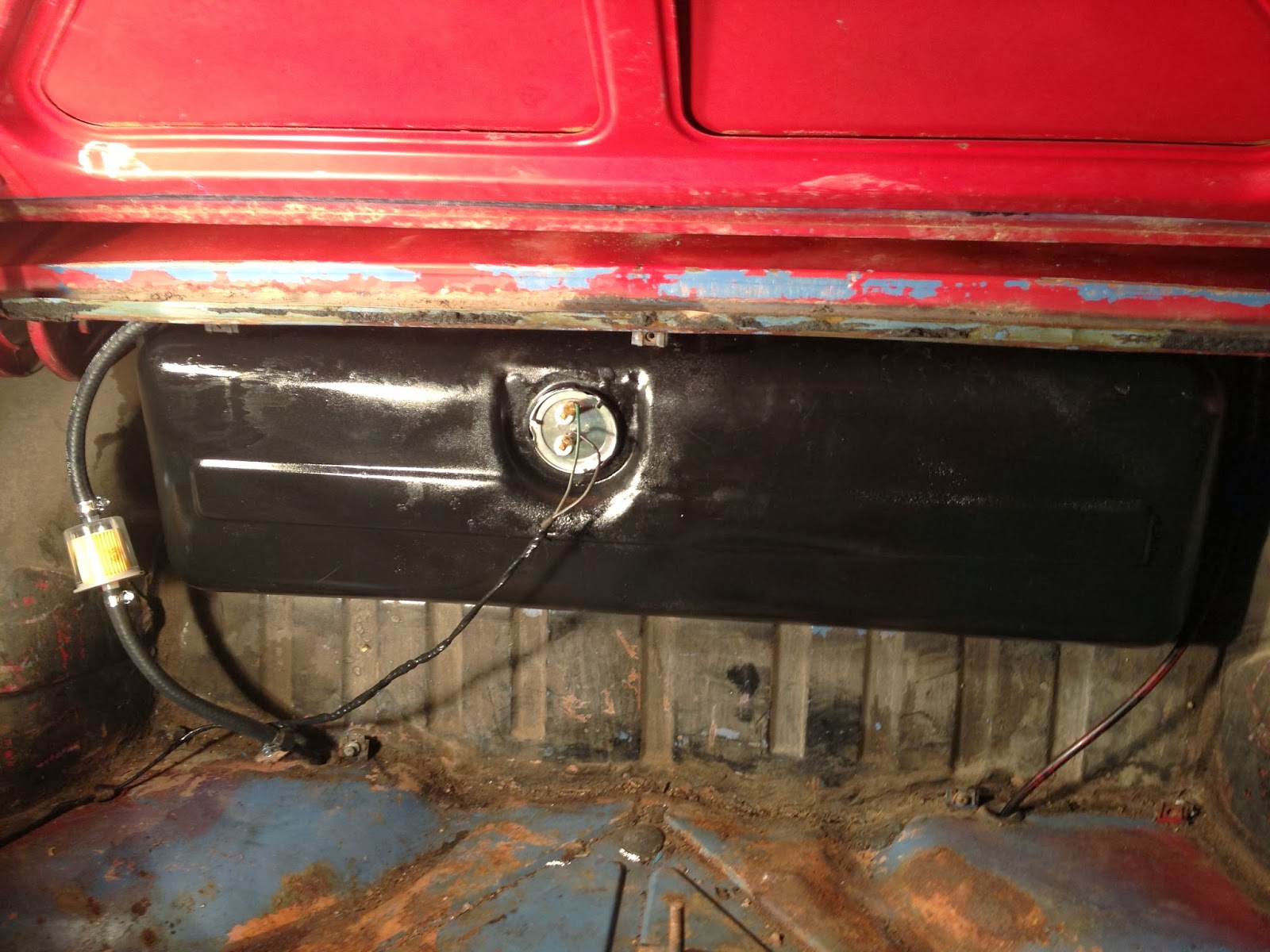 1973 Triumph Spitfire 1500 Project Fuel tank/fuel line install