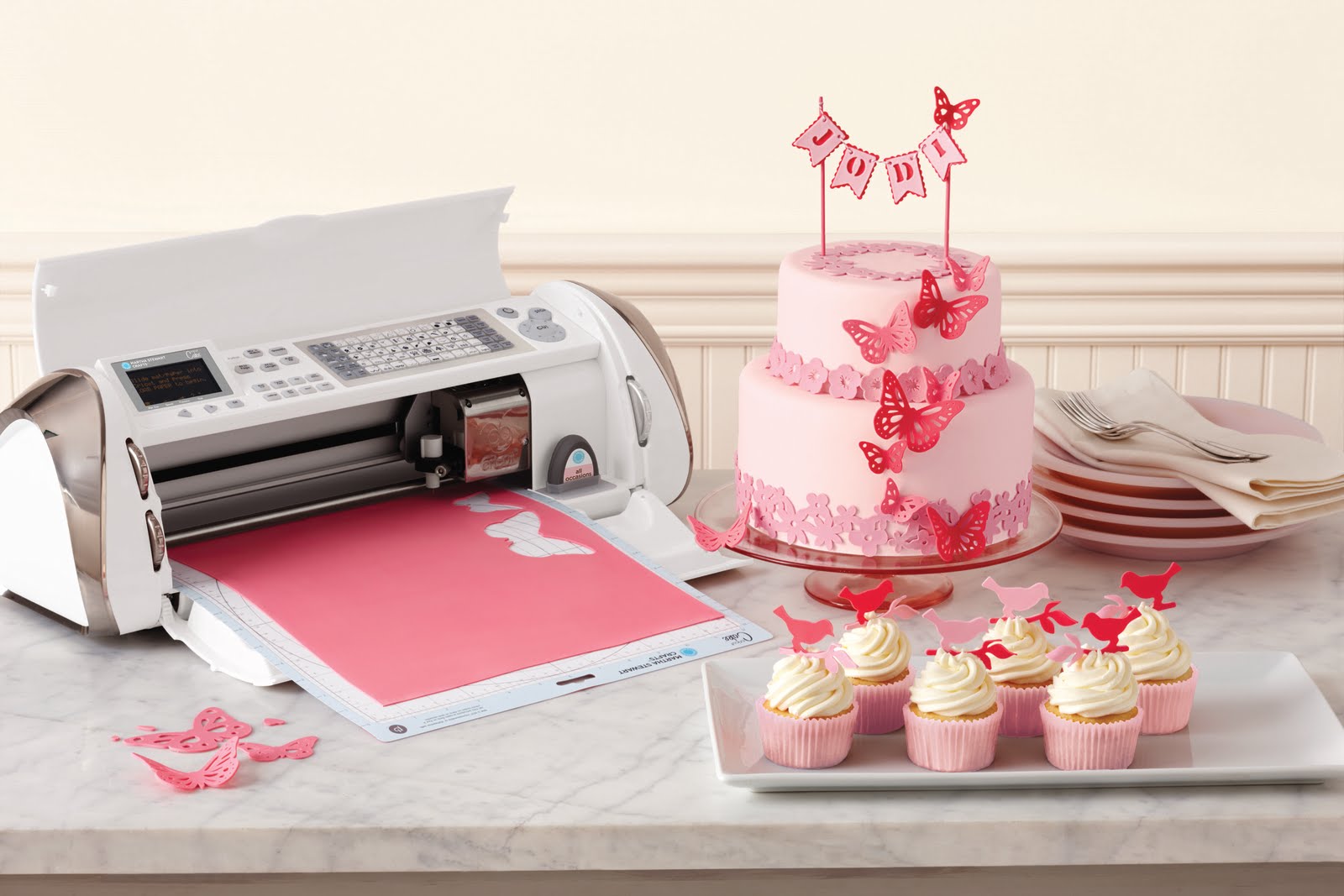 Mille Feuille Cricut Cake Decorating Machine