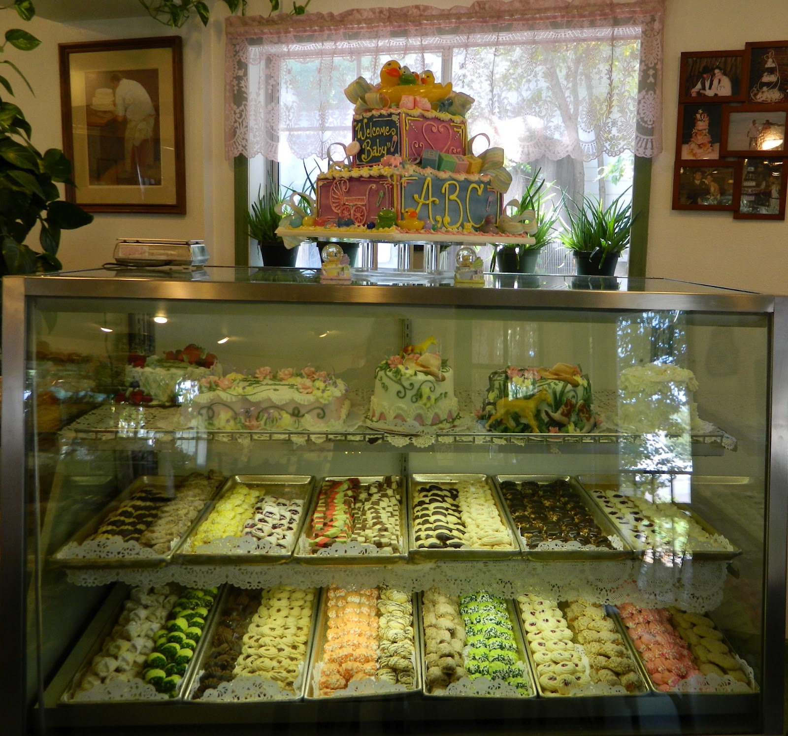 Roaming Rita Best Wedding Cake in Denver Das Meyer