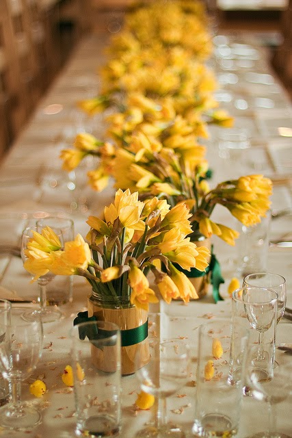 Memorable Wedding: Spring Wedding Theme: Daffodils
