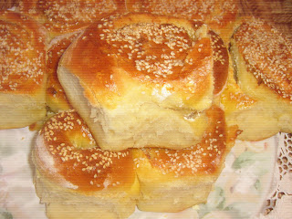 Rose bread