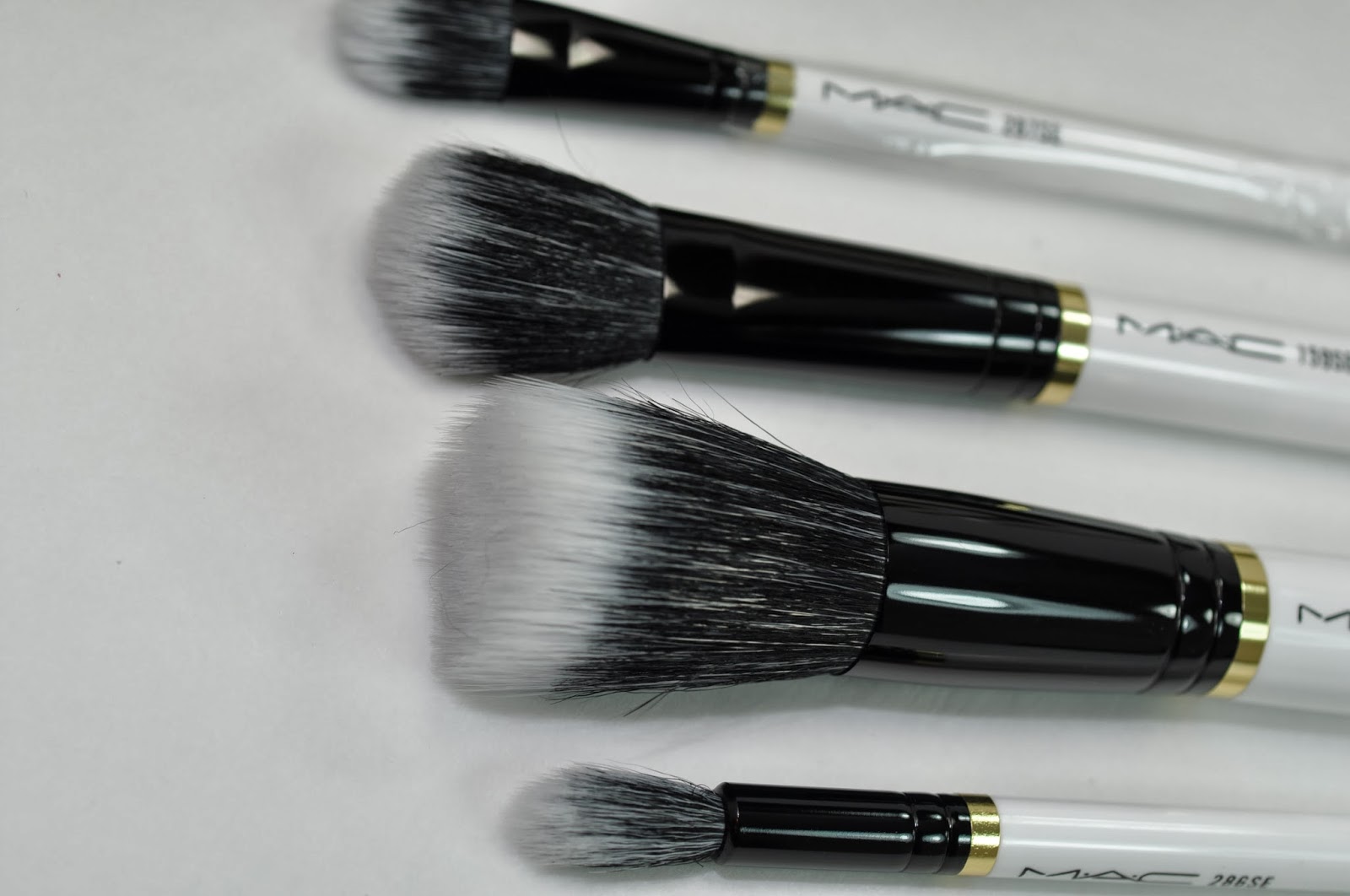 MAC Holiday 2013 Brush Set Stroke of Midnight Brush Kit/Mineralize