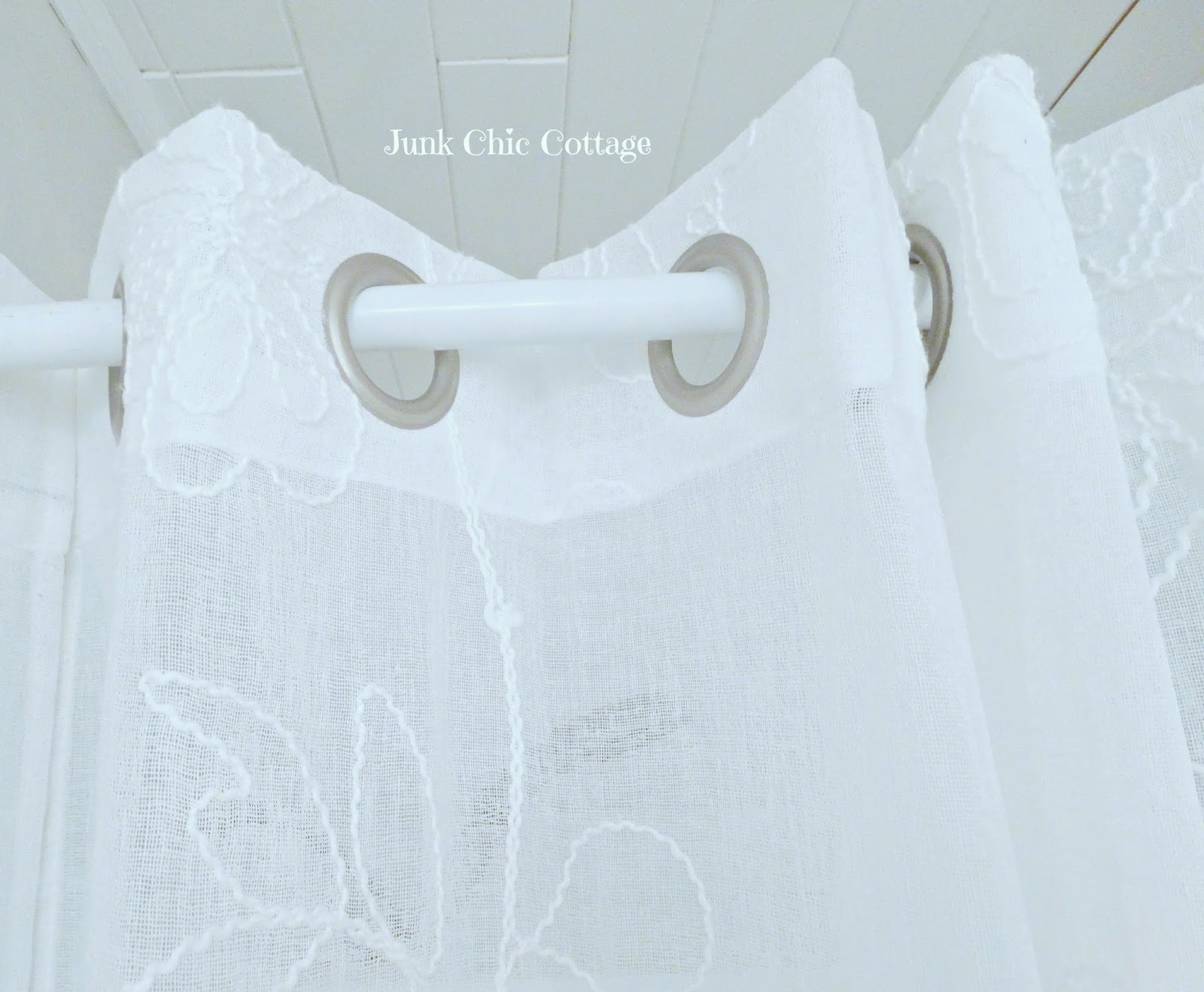 Junk Chic Cottage Simple Bathroom Cover Up