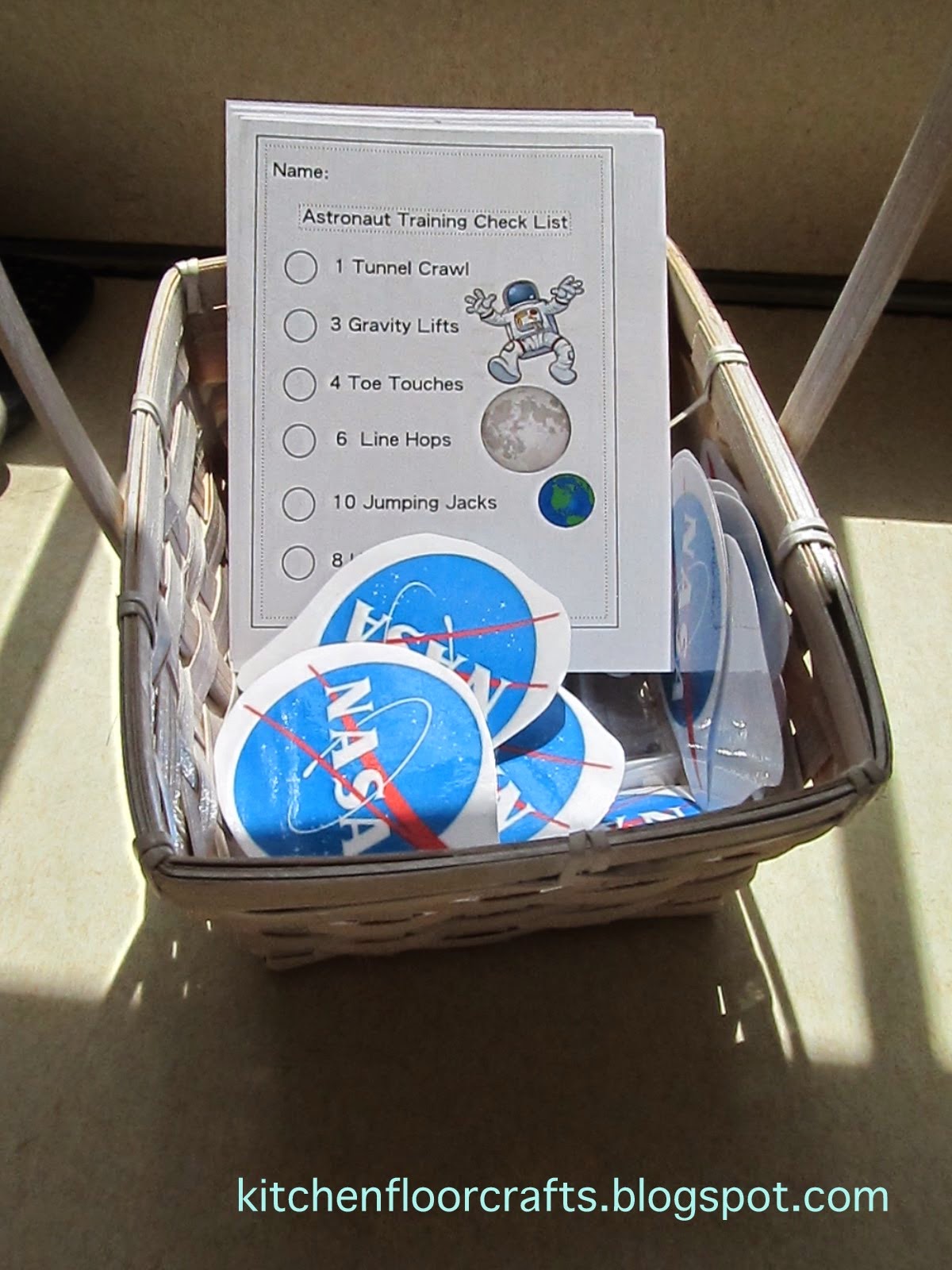 Kitchen Floor Crafts: Outer Space Birthday