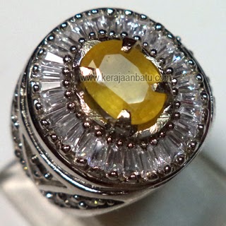 Batu Yellow Sapphire Corundum Kode P365