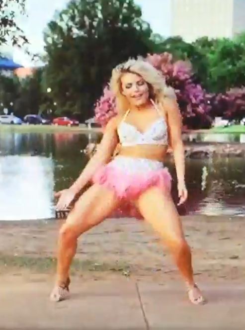 Witney carson sexy