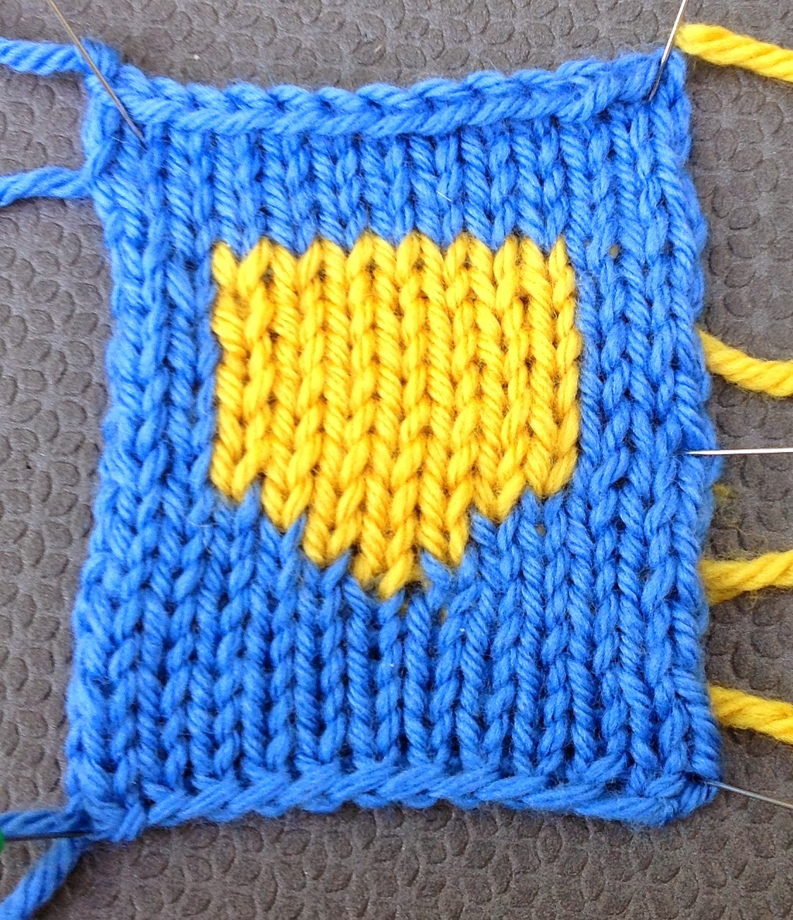 Arenda Holladay Weaving in Yarn Tails for Intarsia Designs