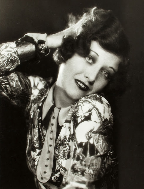 It's The Pictures That Got Small