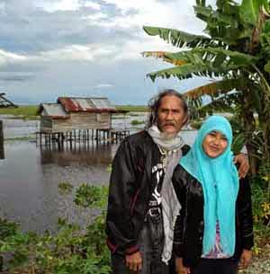 Di Danau Panggang HSU