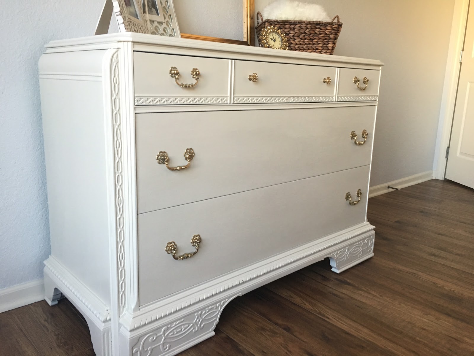 ShayRenovation Antique White Dresser
