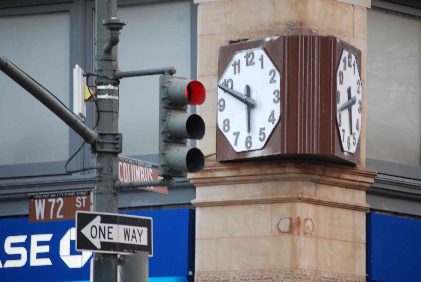 NYC ♥ NYC It's Time For Clocks In Manhattan