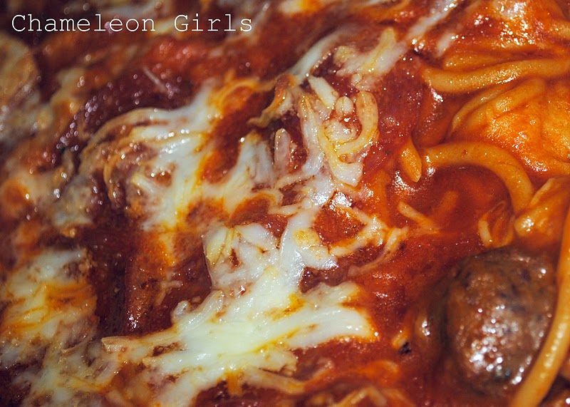 Chameleon Girls Pepperoni Spaghetti Bake