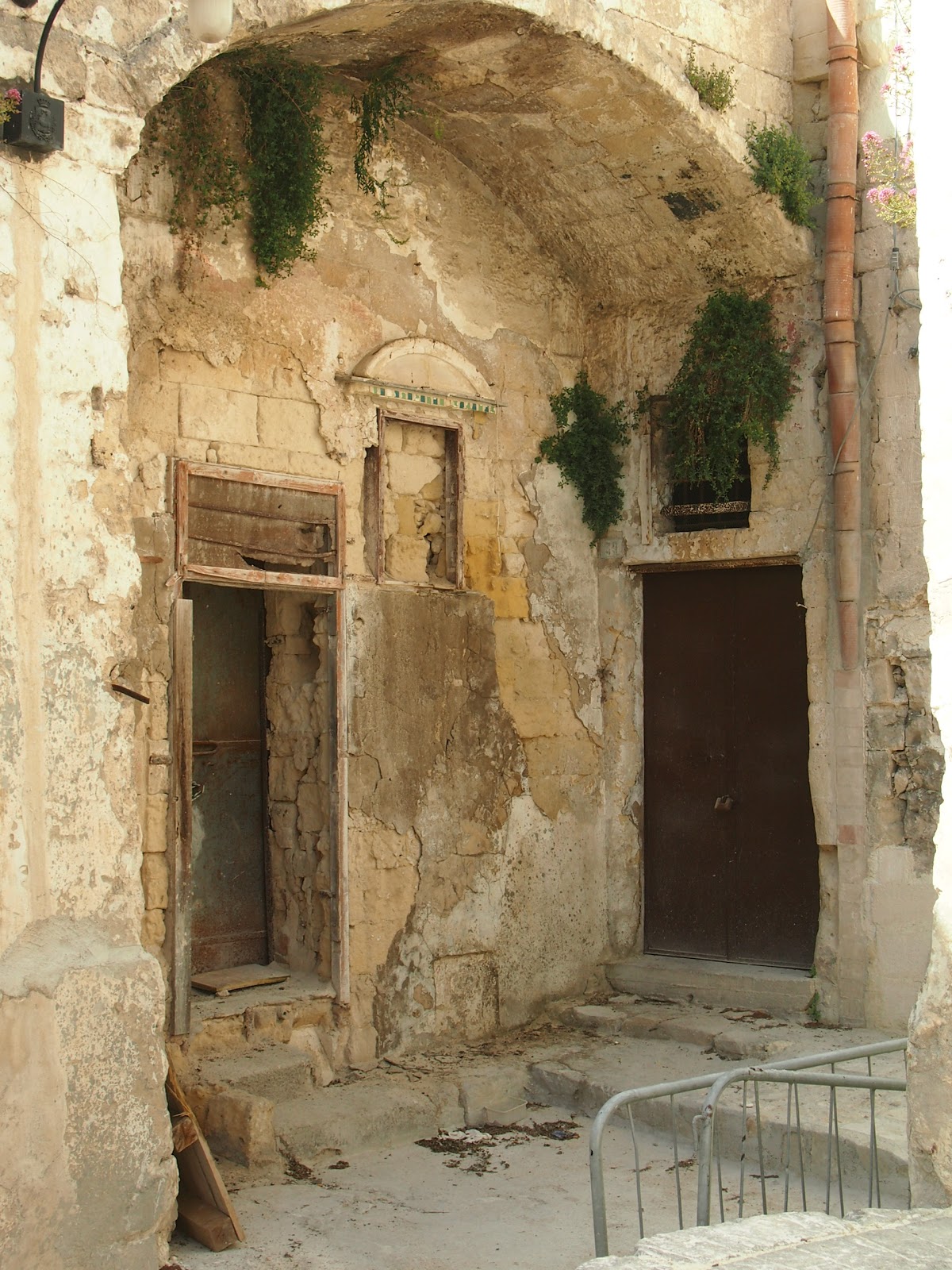 JandalTan: Matera cave houses, Italy