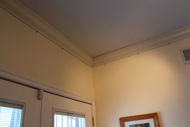 Rowhouse Home Home Improvement Crown Molding