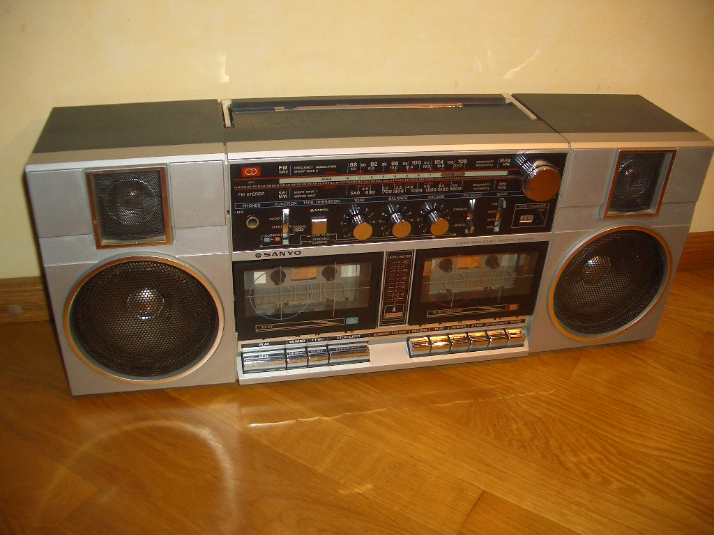 МАГНИТОЛиЯ - Бумбоксы, Магнитофоны И Магнитолы!: Sanyo M-W2K