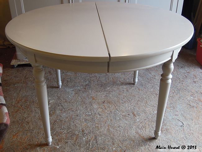 Ambiances Bois Patines Une Table De Séjour Peinture Beige Mastic