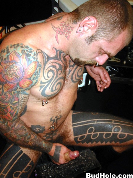BAKEKA ESCORT GENOVA MASSAGGI GAY CAGLIARI Annunci gay foto annunci fetish napoli