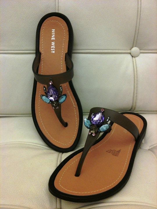 nine west jelly flip flops