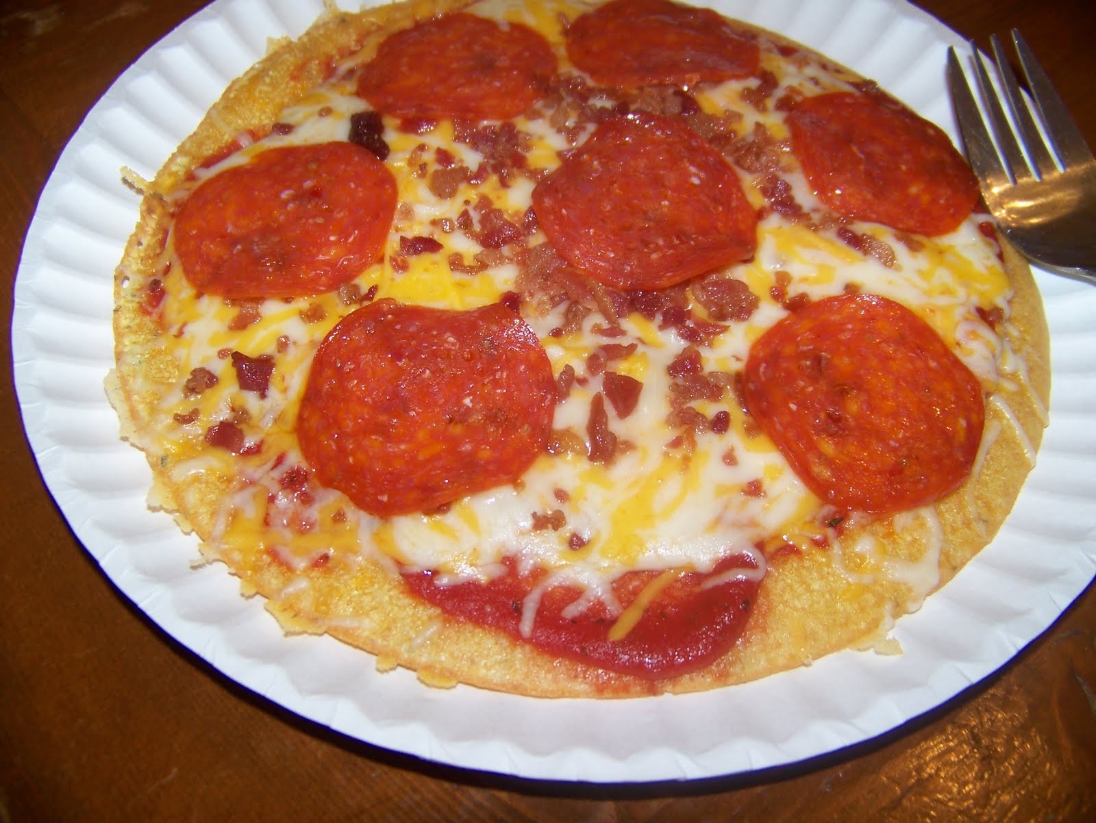 Ginny's Low Carb Kitchen Frying Pan Pizza