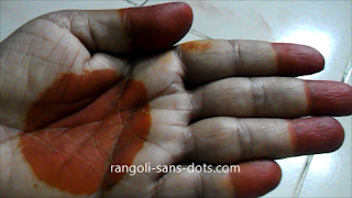 after six hours marudhani is dry and the simple pattern is ready traditional-henna-design-24ae.jpg