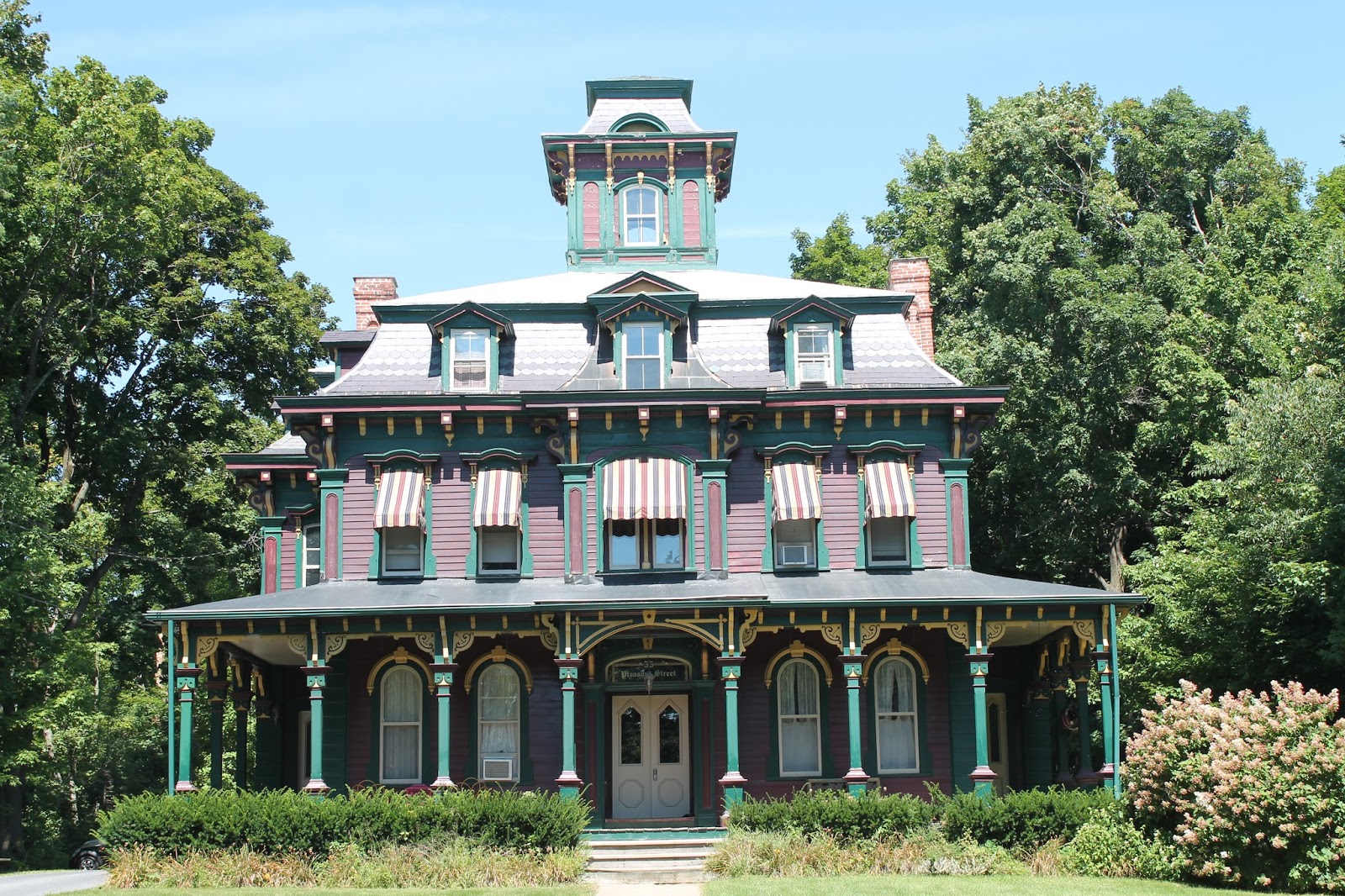 The National Bottle Museum in Ballston Spa (NY) • Adirondack Girl Heart